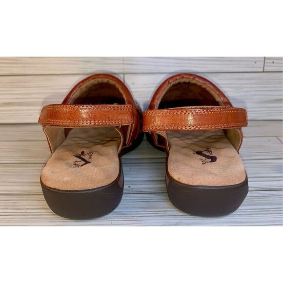 Soft Walk Salina Brown Leather Woven Adjustable Sling Back Flat Sandals S:8WW - Picture 6 of 13
